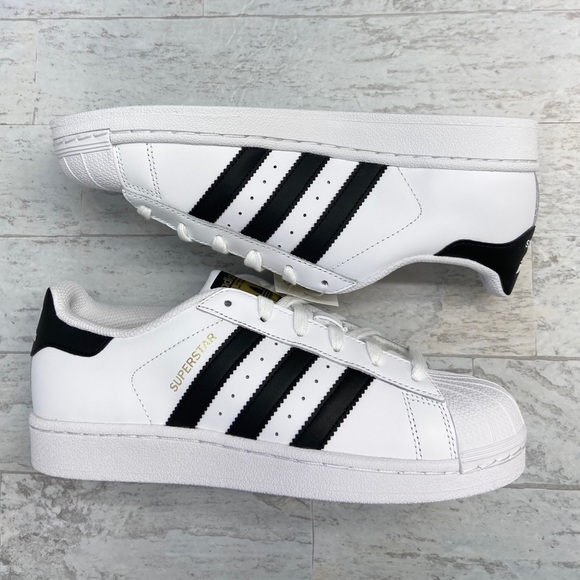 Adidas Superstar Sneakers - Picture 7 of 16